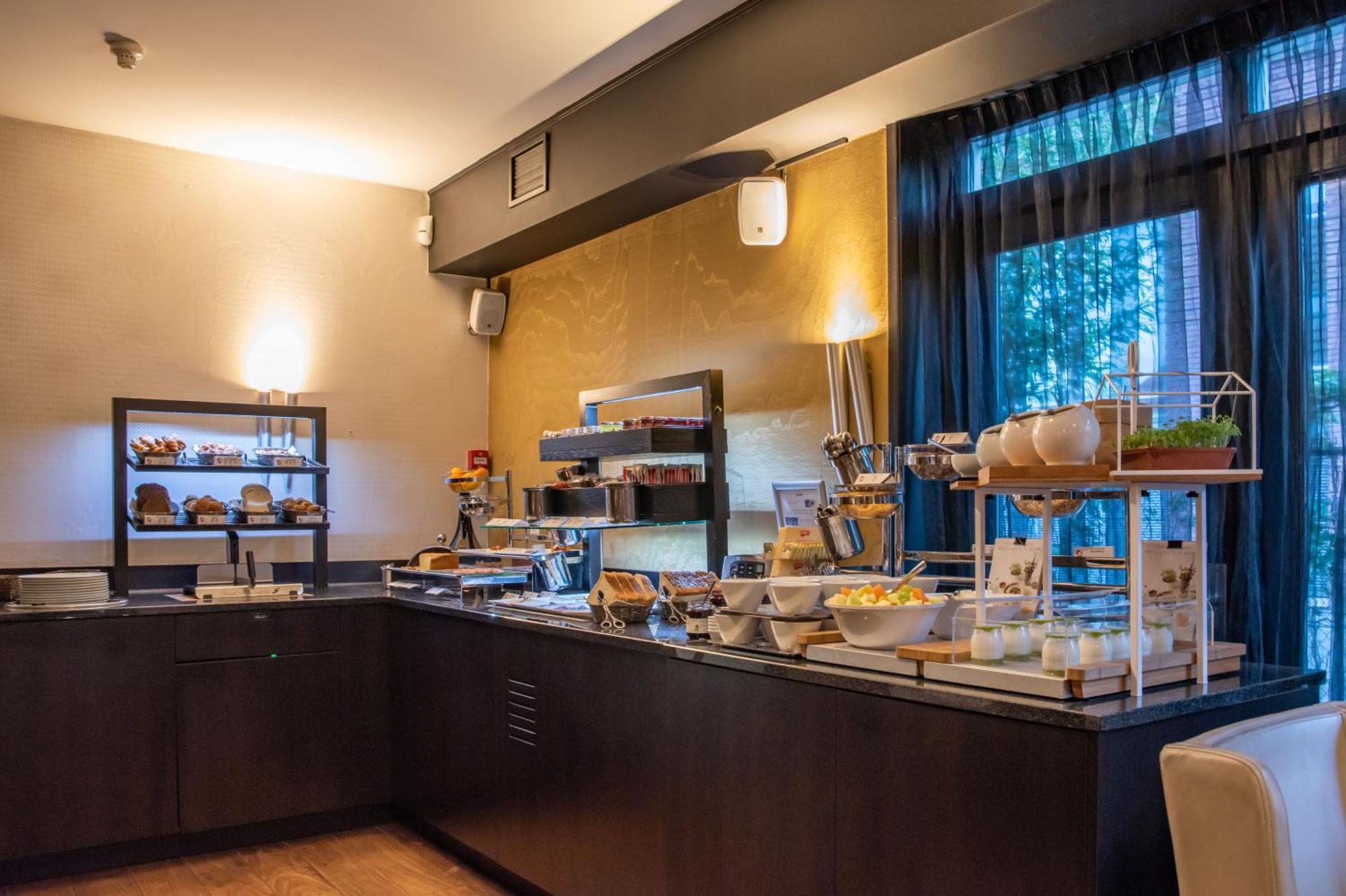 Hotel & Spa Savarin - Rijswijk, Гаага Екстер'єр фото