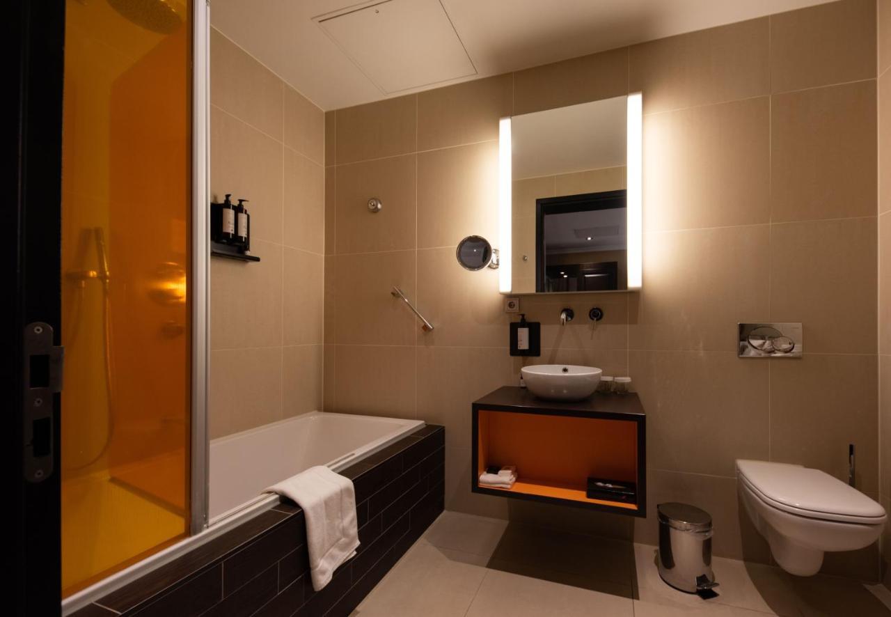 Hotel & Spa Savarin - Rijswijk, Гаага Екстер'єр фото